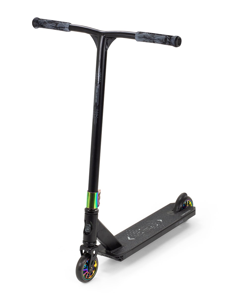 An image of Slamm Classic V9 Complete Stunt Scooter - Black / Neochrome